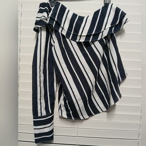 Nwt Striped Off-Shoulder Blouse Xs
